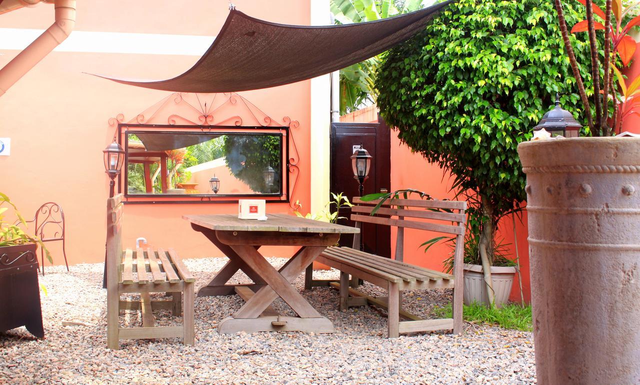 Hotel Chez Jimmy Port-Gentil Exterior foto